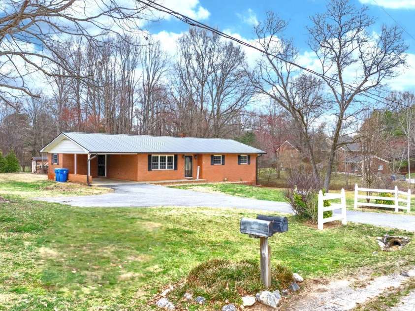 104 Pop Davis Road, Taylorsville, NC 28681.  MLS# CAR4229007, YatesRealty ID 20463. 