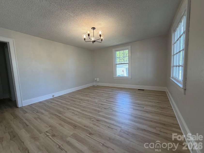 1431 3rd Street Place, Hickory, NC 28601.  MLS# CAR4372939, YatesRealty ID 20464. 
