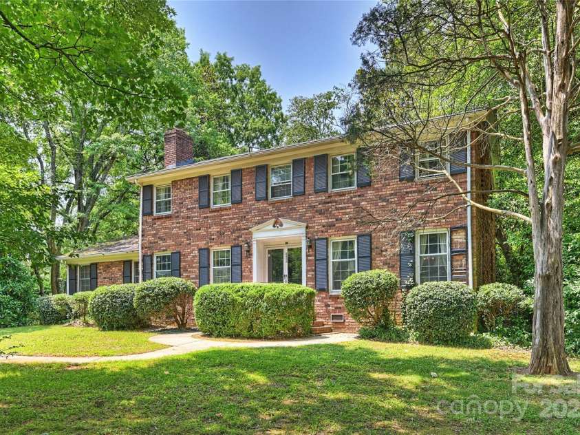 6434 Sardis Road, Charlotte, NC 28270.  MLS# CAR4267166, YatesRealty ID 20464. 