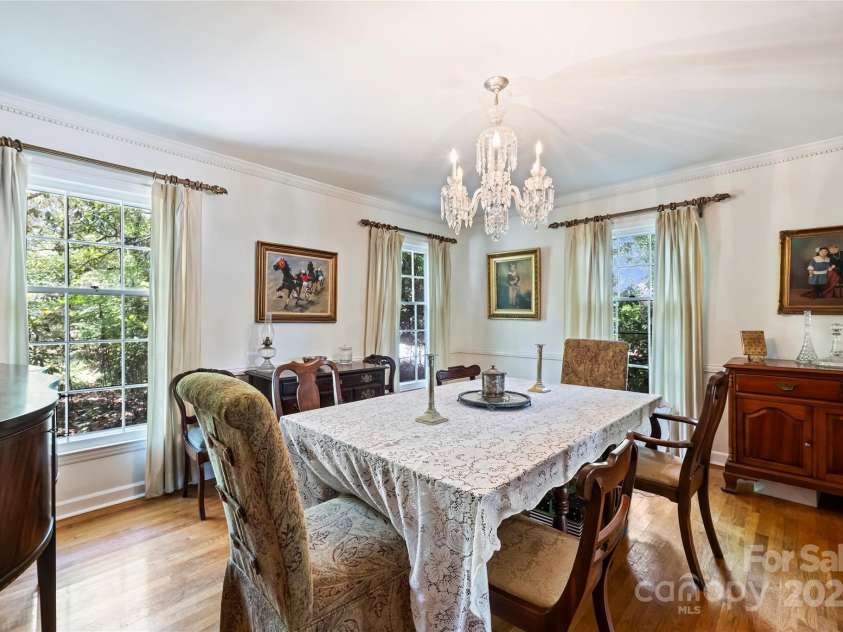 6434 Sardis Road, Charlotte, NC 28270.  MLS# CAR4267166, YatesRealty ID 20464. 