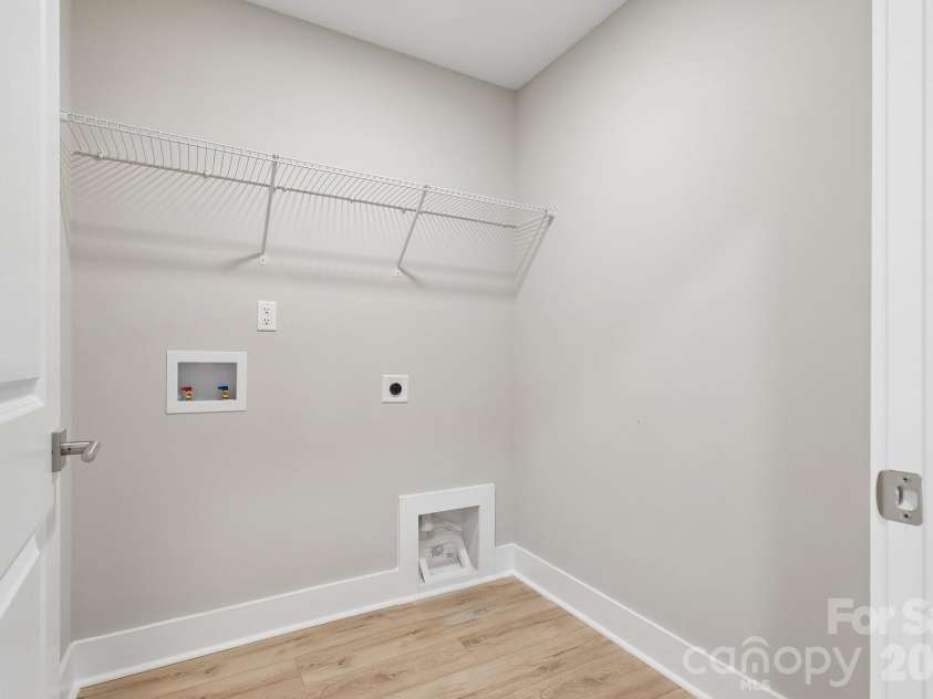 305 Mainsail Road, Salisbury, NC 28146.  MLS# CAR4343116, YatesRealty ID 20465. Laundry Room