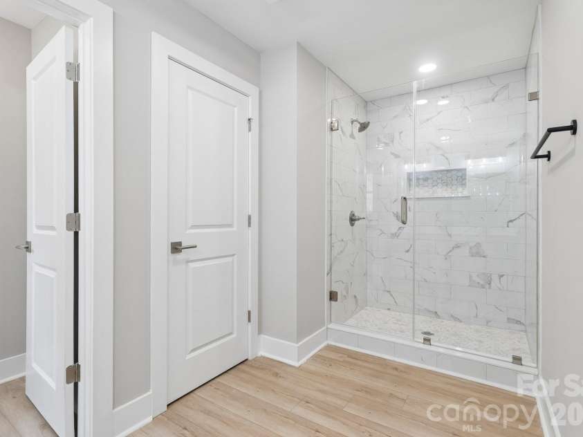 305 Mainsail Road, Salisbury, NC 28146.  MLS# CAR4343116, YatesRealty ID 20465. Primary Bathroom