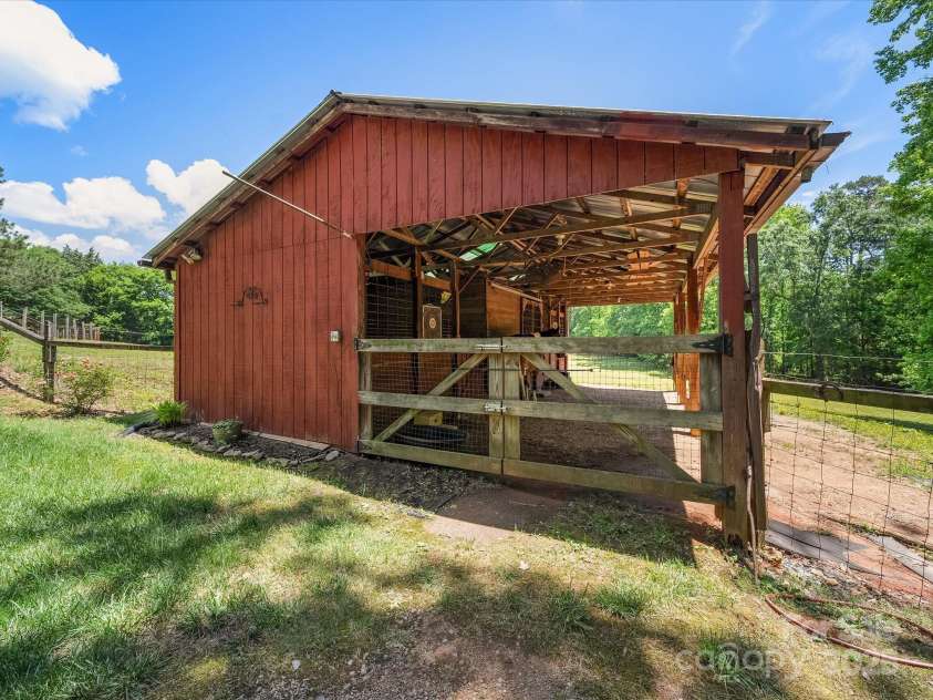 2988 Parks Lafferty Road, Concord, NC 28025.  MLS# CAR4223827, YatesRealty ID 20466. 