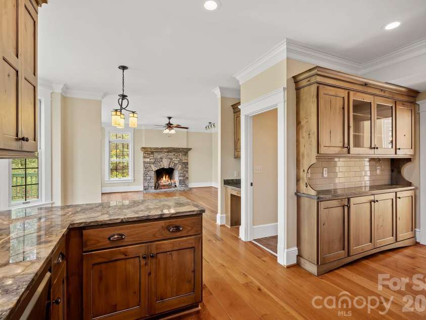 22 Lone Coyote Ridge, Fletcher, NC 28732.  MLS# CAR4370129, YatesRealty ID 20467. 