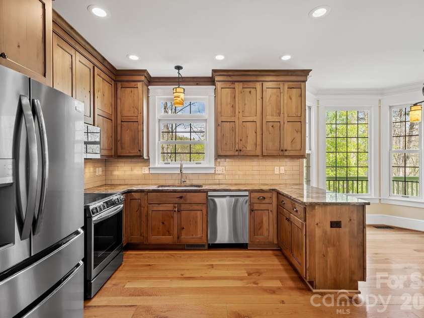 22 Lone Coyote Ridge, Fletcher, NC 28732.  MLS# CAR4370129, YatesRealty ID 20467. 