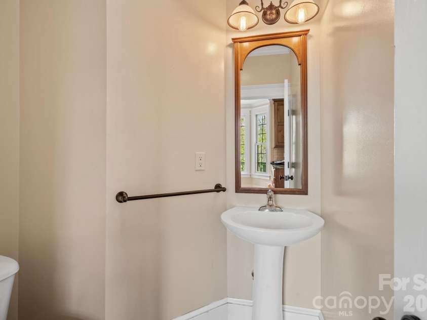 22 Lone Coyote Ridge, Fletcher, NC 28732.  MLS# CAR4370129, YatesRealty ID 20467. 