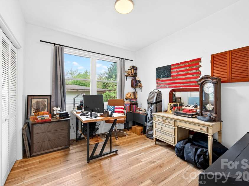 116 Arnold Road, Asheville, NC 28805.  MLS# CAR4380493, YatesRealty ID 20468. Third Bedroom/Office