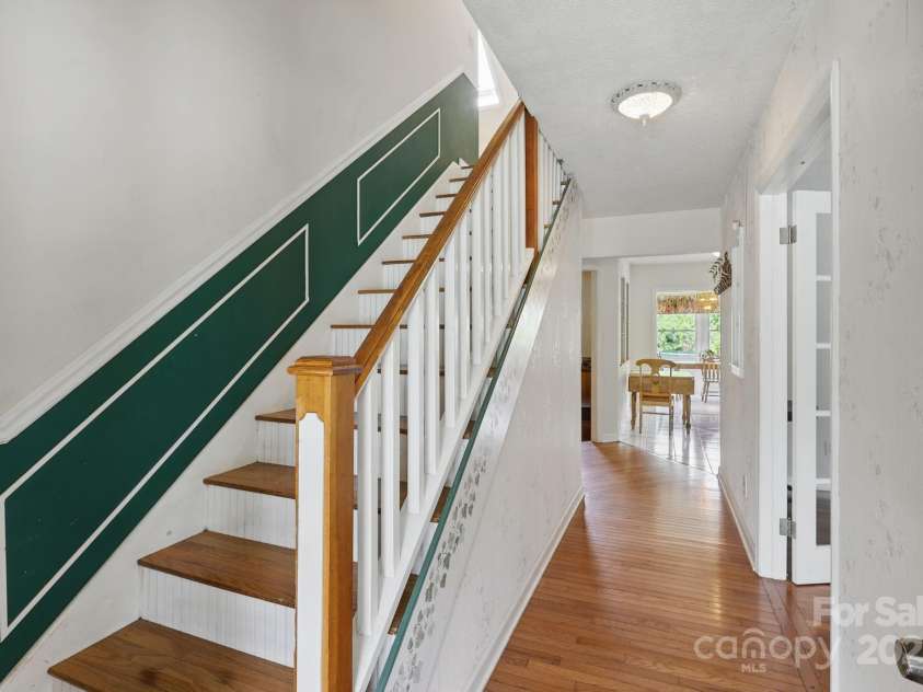 137 Clint Lewis Road, Boone, NC 28607.  MLS# CAR4248137, YatesRealty ID 20469. 