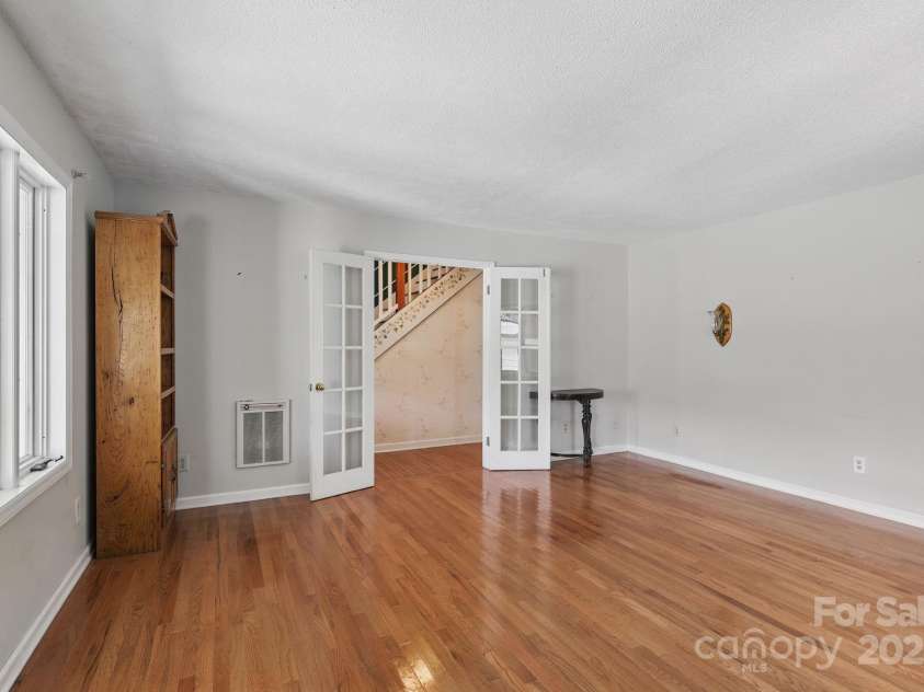 137 Clint Lewis Road, Boone, NC 28607.  MLS# CAR4248137, YatesRealty ID 20469. 