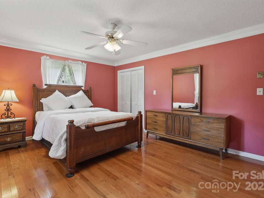 137 Clint Lewis Road, Boone, NC 28607.  MLS# CAR4248137, YatesRealty ID 20469. 