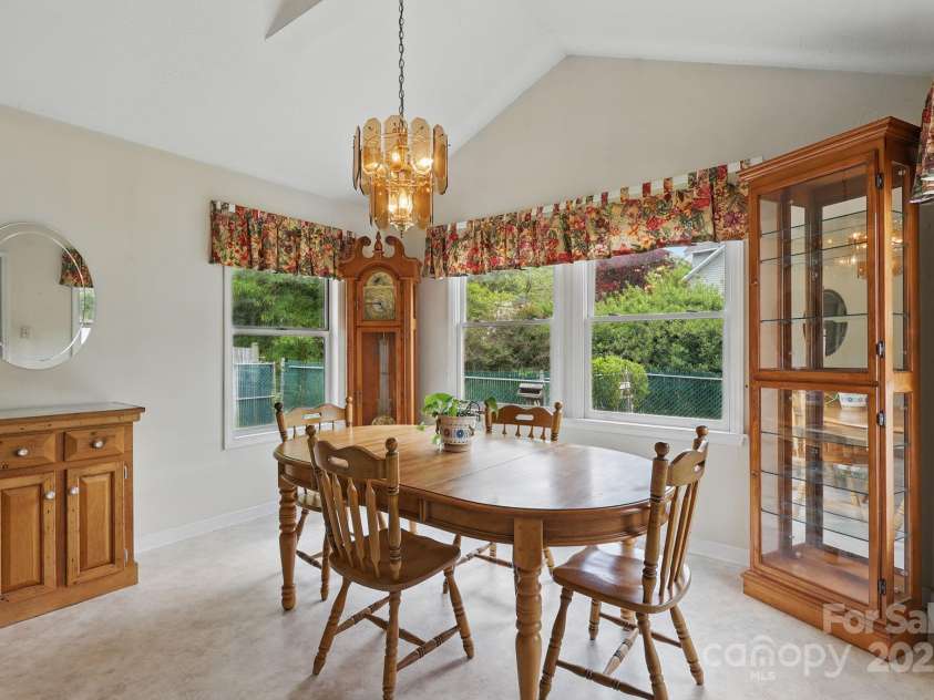 137 Clint Lewis Road, Boone, NC 28607.  MLS# CAR4248137, YatesRealty ID 20469. 