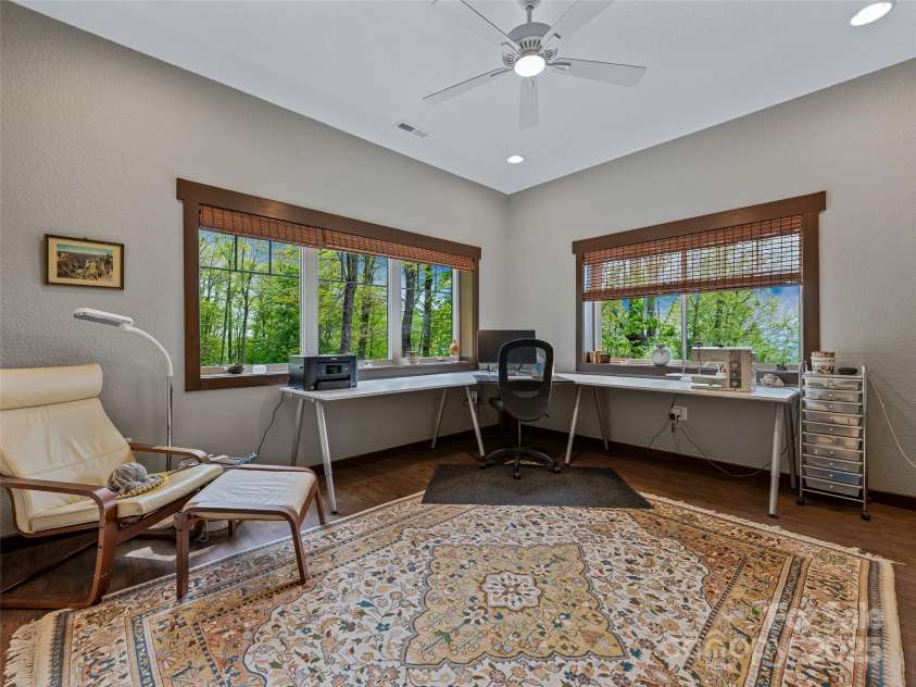 2223 Scarlet Ridge, Sylva, NC 28779.  MLS# CAR4233185, YatesRealty ID 2047. 