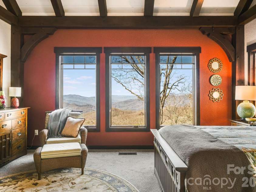 2223 Scarlet Ridge, Sylva, NC 28779.  MLS# CAR4336305, YatesRealty ID 2047. 