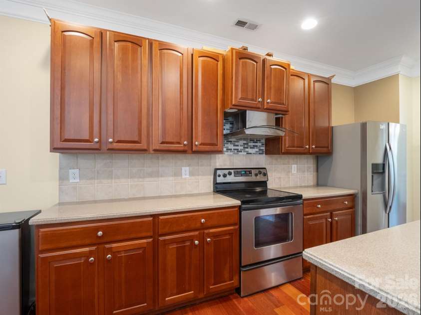 9903 Southampton Commons Drive, Charlotte, NC 28277.  MLS# CAR4368781, YatesRealty ID 20470. 