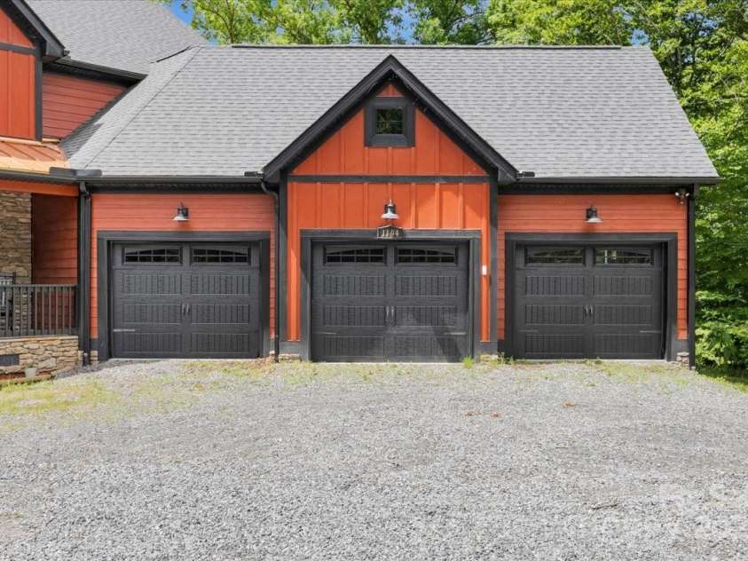 1194 99 Island Road, Blacksburg, SC 29702.  MLS# CAR4270556, YatesRealty ID 20471. 