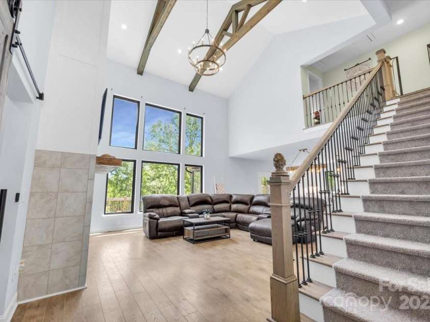 1194 99 Island Road, Blacksburg, SC 29702.  MLS# CAR4270556, YatesRealty ID 20471. 