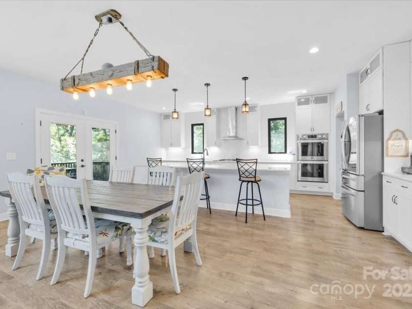 1194 99 Island Road, Blacksburg, SC 29702.  MLS# CAR4270556, YatesRealty ID 20471. 