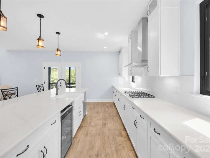 1194 99 Island Road, Blacksburg, SC 29702.  MLS# CAR4270556, YatesRealty ID 20471. 