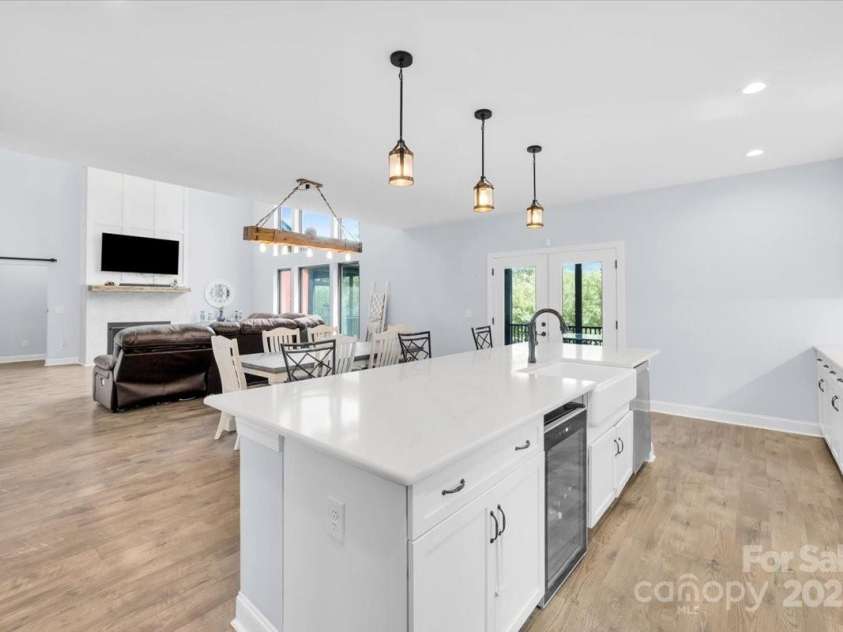 1194 99 Island Road, Blacksburg, SC 29702.  MLS# CAR4270556, YatesRealty ID 20471. 