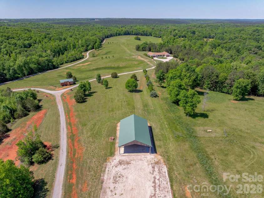 8088 Kays Drive, York, SC 29745.  MLS# CAR4375449, YatesRealty ID 20471. 