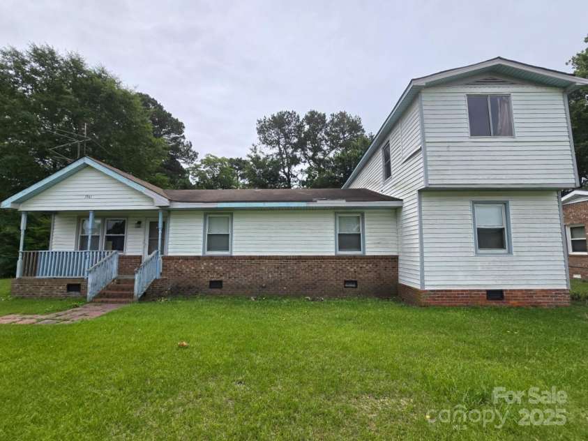 1961 LT Hardee Road, Greenville, NC 27858.  MLS# CAR4267525, YatesRealty ID 20472. 