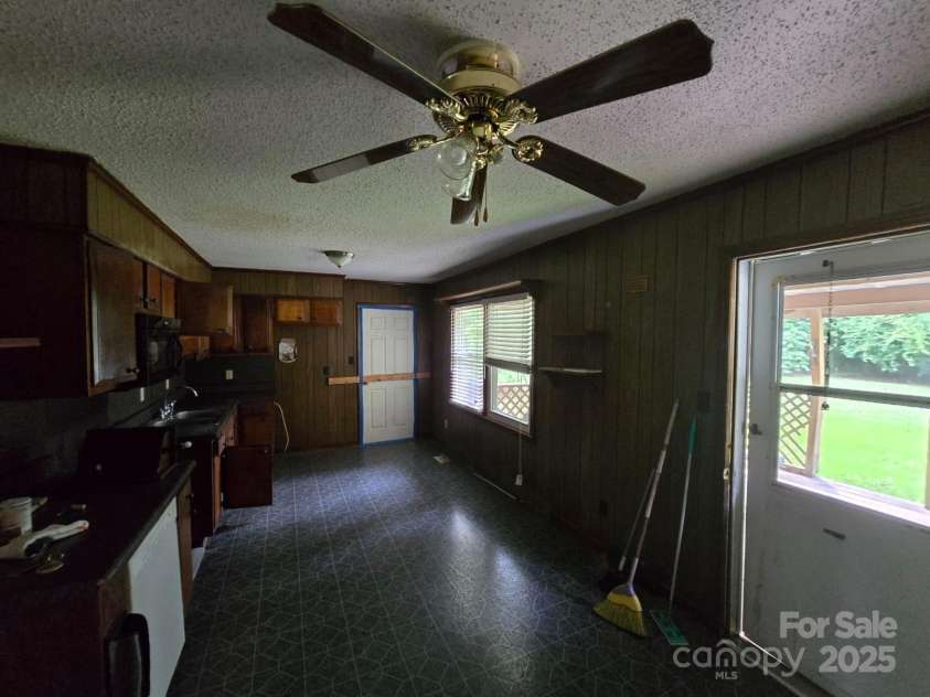 1961 LT Hardee Road, Greenville, NC 27858.  MLS# CAR4267525, YatesRealty ID 20472. 