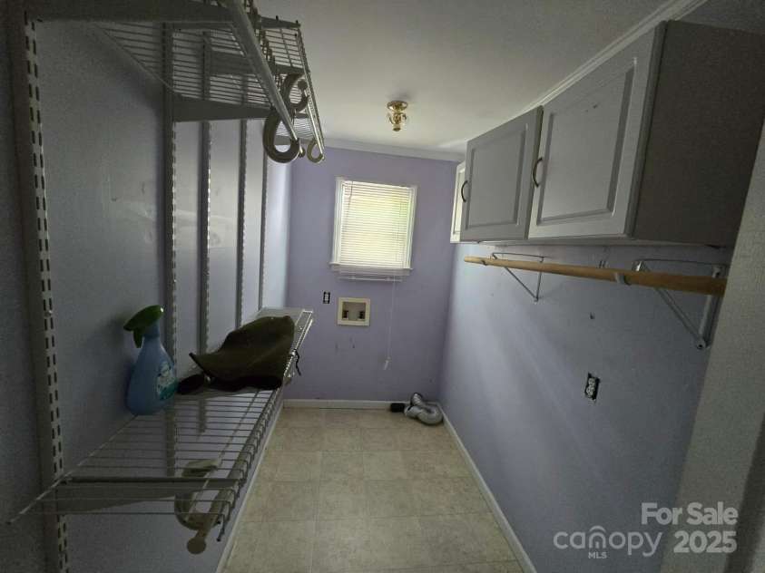 1961 LT Hardee Road, Greenville, NC 27858.  MLS# CAR4267525, YatesRealty ID 20472. 