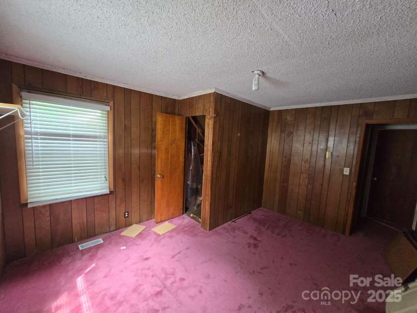 1961 LT Hardee Road, Greenville, NC 27858.  MLS# CAR4267525, YatesRealty ID 20472. 