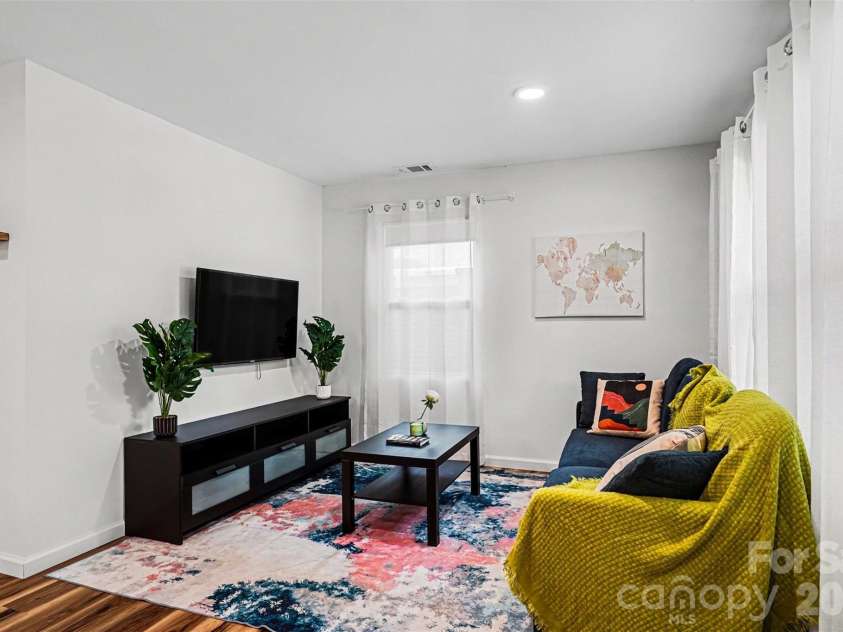 3628 Michigan Avenue, Charlotte, NC 28215.  MLS# CAR4391242, YatesRealty ID 20472. 