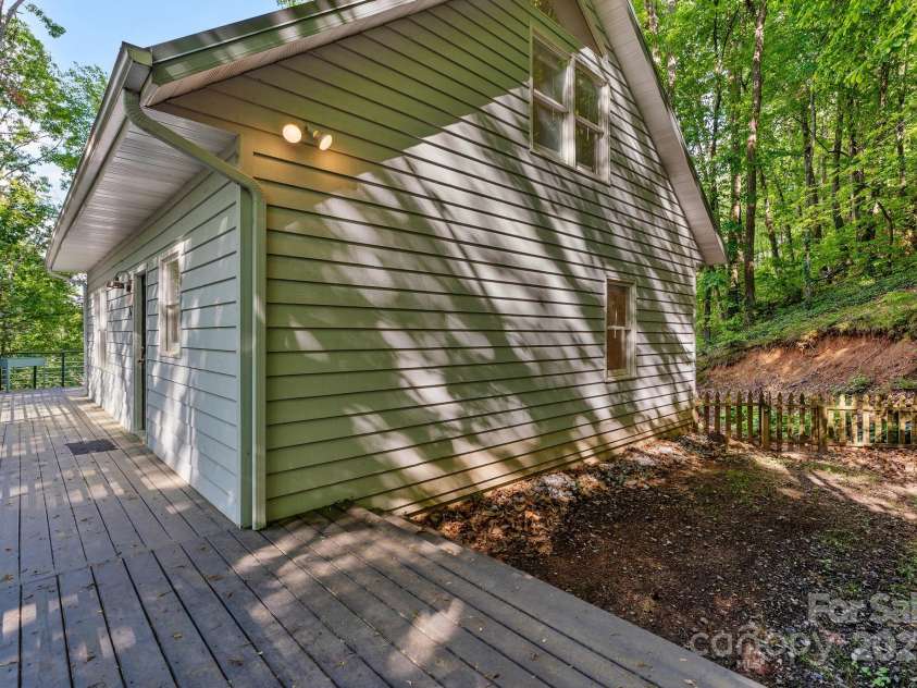 14 Leisure Lane, Weaverville, NC 28787.  MLS# CAR4252801, YatesRealty ID 20473. 