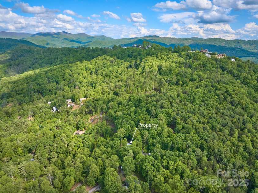 14 Leisure Lane, Weaverville, NC 28787.  MLS# CAR4252801, YatesRealty ID 20473. 