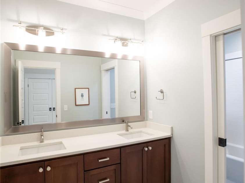 624 James Alexander Way, Davidson, NC 28036.  MLS# CAR4378174, YatesRealty ID 20473. Bath (full) - Second Level