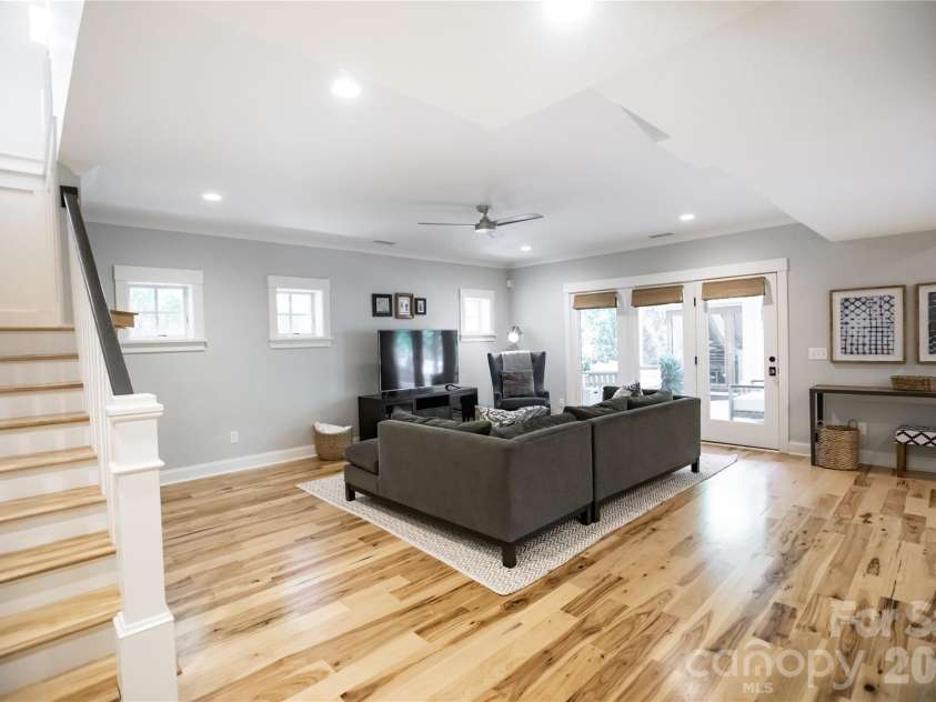 624 James Alexander Way, Davidson, NC 28036.  MLS# CAR4378174, YatesRealty ID 20473. Family Room - Basement Level