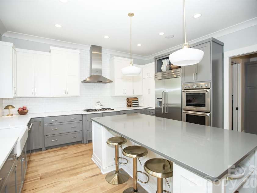 624 James Alexander Way, Davidson, NC 28036.  MLS# CAR4378174, YatesRealty ID 20473. Kitchen