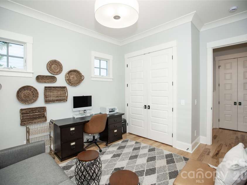 624 James Alexander Way, Davidson, NC 28036.  MLS# CAR4378174, YatesRealty ID 20473. Office or Bedroom on Main Level (with closet and full bath)