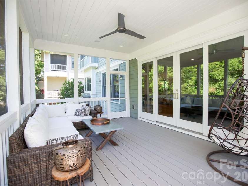 624 James Alexander Way, Davidson, NC 28036.  MLS# CAR4378174, YatesRealty ID 20473. Screened Porch - Main Level