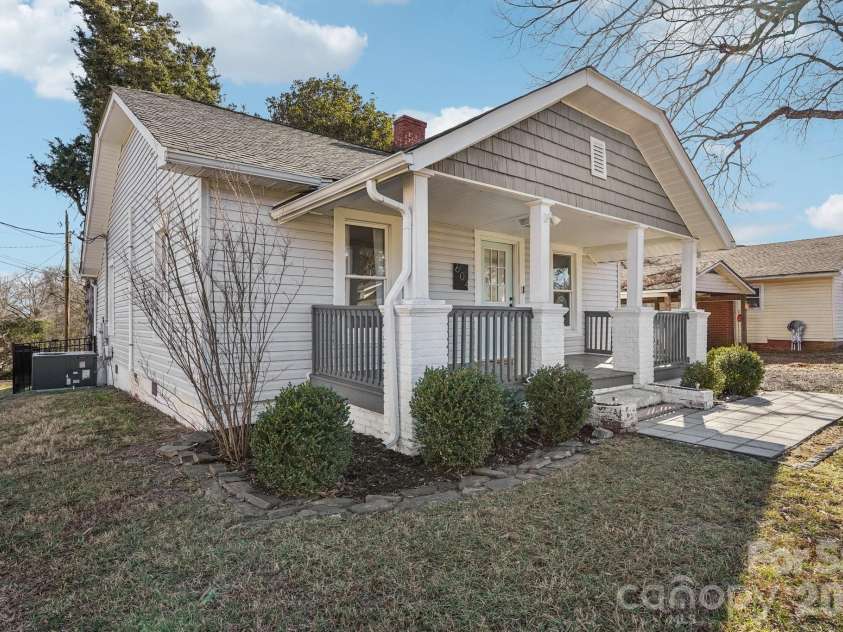 604 Fairview Street, Kannapolis, NC 28083.  MLS# CAR4333664, YatesRealty ID 20474. 