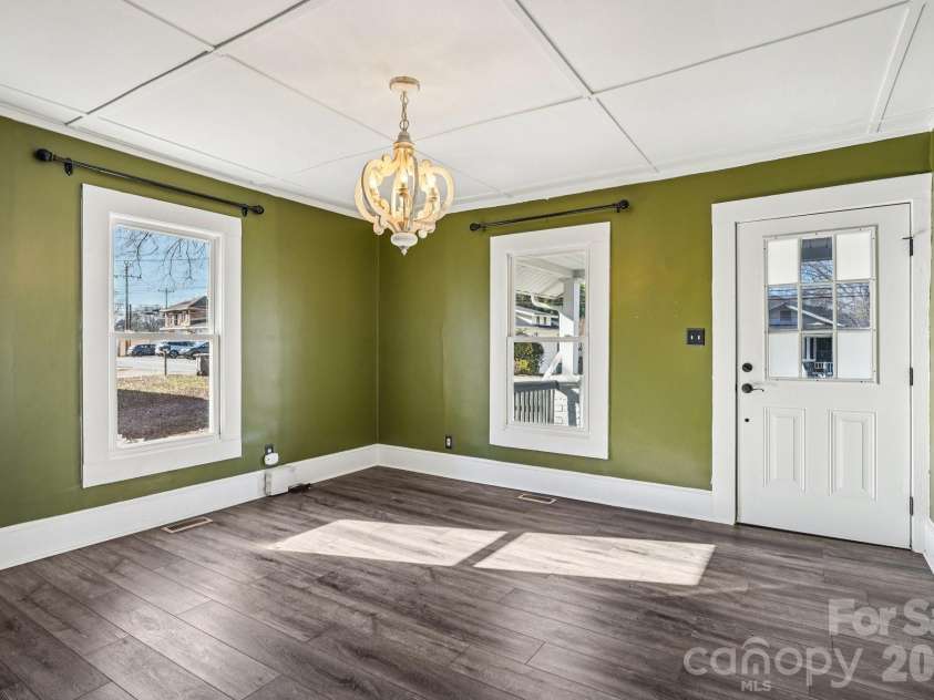 604 Fairview Street, Kannapolis, NC 28083.  MLS# CAR4333664, YatesRealty ID 20474. 