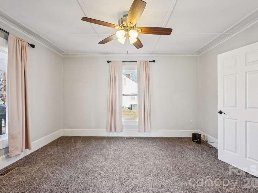 604 Fairview Street, Kannapolis, NC 28083.  MLS# CAR4333664, YatesRealty ID 20474. 