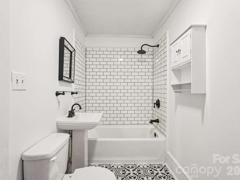 604 Fairview Street, Kannapolis, NC 28083.  MLS# CAR4333664, YatesRealty ID 20474. 