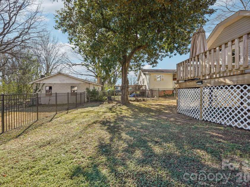 604 Fairview Street, Kannapolis, NC 28083.  MLS# CAR4333664, YatesRealty ID 20474. 