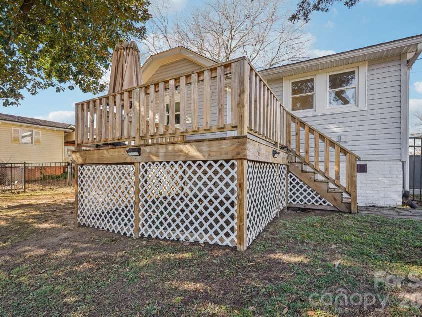 604 Fairview Street, Kannapolis, NC 28083.  MLS# CAR4333664, YatesRealty ID 20474. 