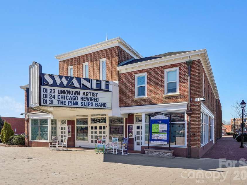 604 Fairview Street, Kannapolis, NC 28083.  MLS# CAR4333664, YatesRealty ID 20474. 
