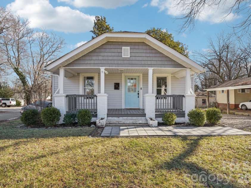604 Fairview Street, Kannapolis, NC 28083.  MLS# CAR4333664, YatesRealty ID 20474. 