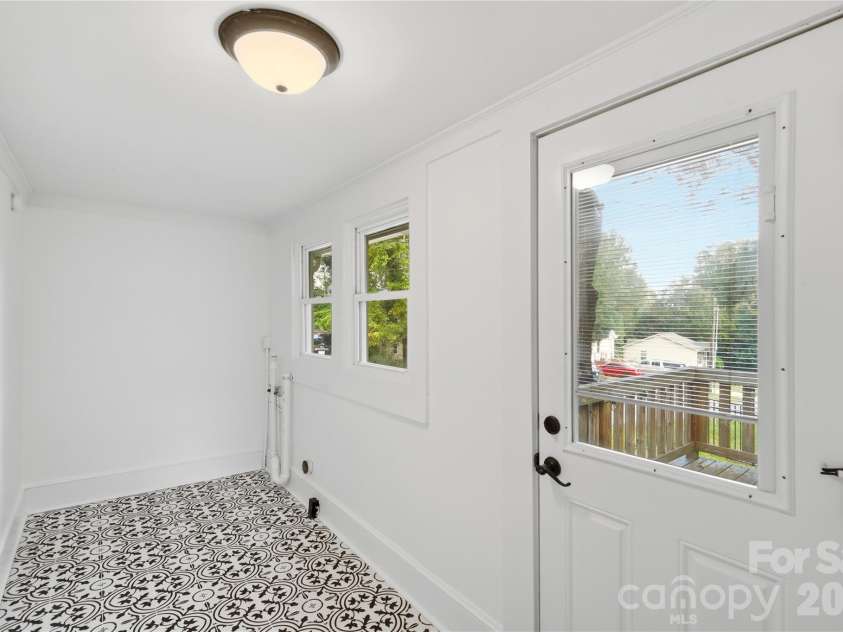 604 Fairview Street, Kannapolis, NC 28083.  MLS# CAR4437085, YatesRealty ID 20474. 