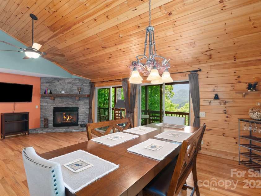314 Prosperity Ridge, Waynesville, NC 28785.  MLS# CAR4267639, YatesRealty ID 20476. 