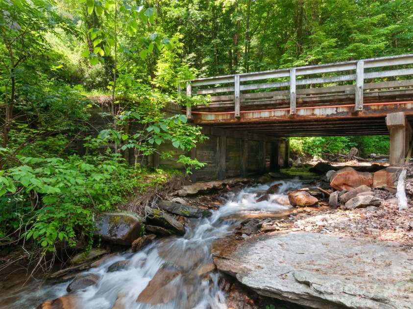 314 Prosperity Ridge, Waynesville, NC 28785.  MLS# CAR4267639, YatesRealty ID 20476. 