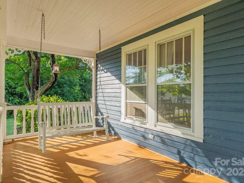 2284 Leonard Road, Lexington, NC 27295.  MLS# CAR4270485, YatesRealty ID 20477. 