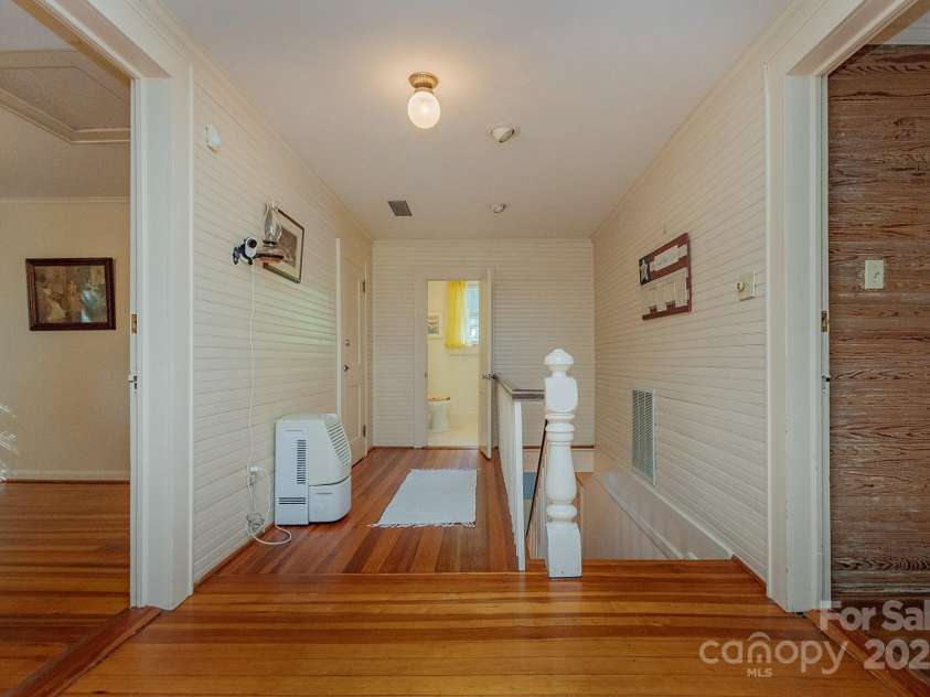 2284 Leonard Road, Lexington, NC 27295.  MLS# CAR4270485, YatesRealty ID 20477. 