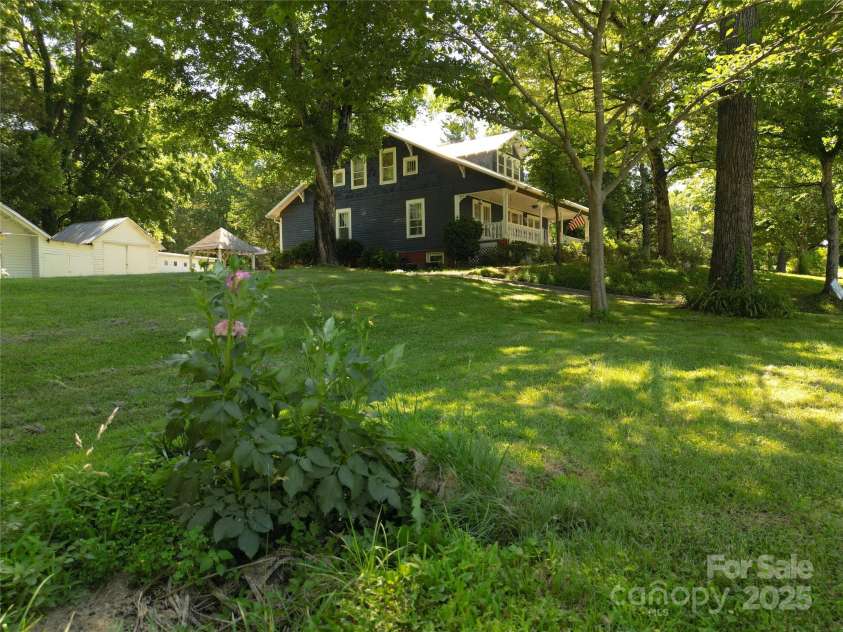 2284 Leonard Road, Lexington, NC 27295.  MLS# CAR4270485, YatesRealty ID 20477. 